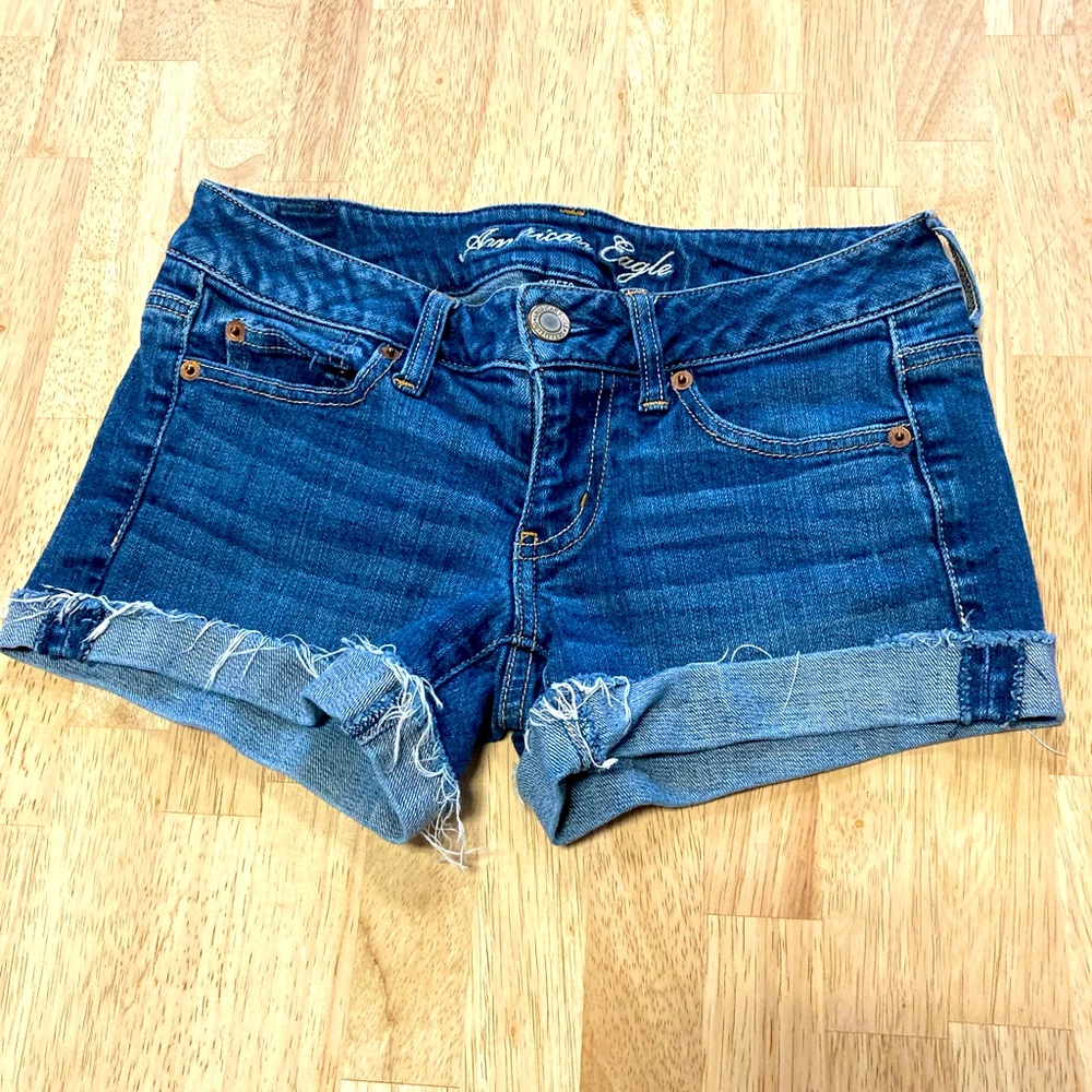 American Eagle 🦅 Jean Shorts size 2